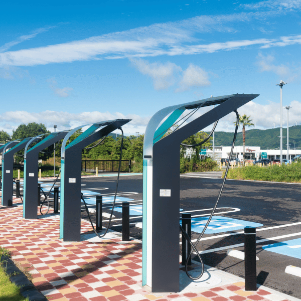 Bornes électriques en hôtellerie en 2026 : conformité réglementaire ou levier stratégique ? – Média SH