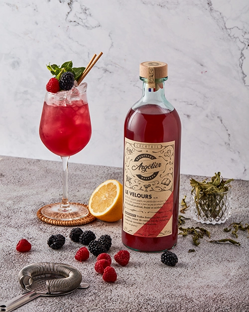Le-Velours-Cocktail-Vodka-Mure-Cassis_2